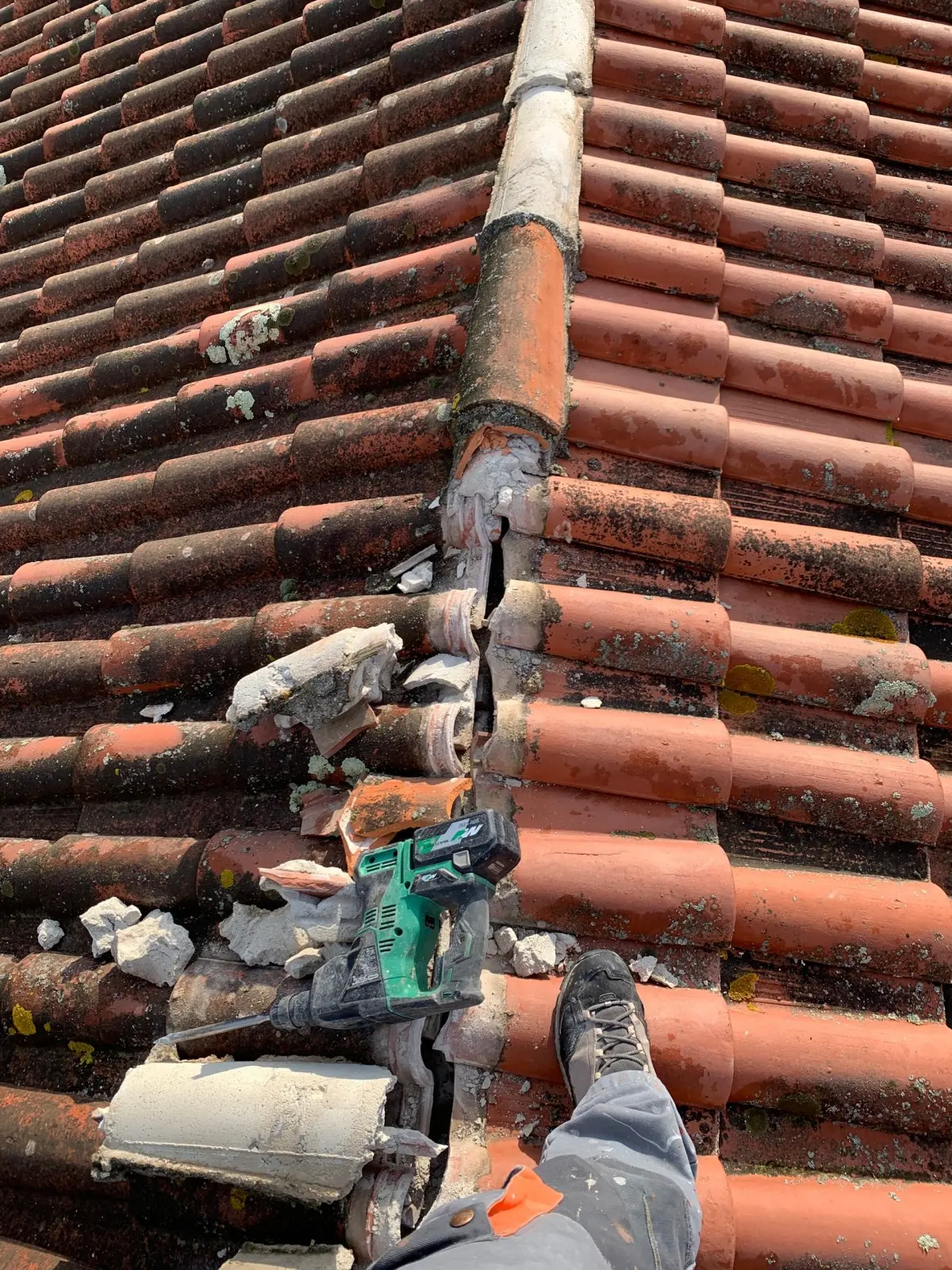 Réparation toiture tuiles Val-de-Marne 94